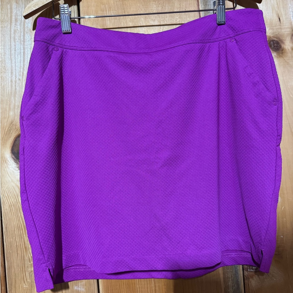 Greg Norman Vibrant Fuchsia Golf Skort